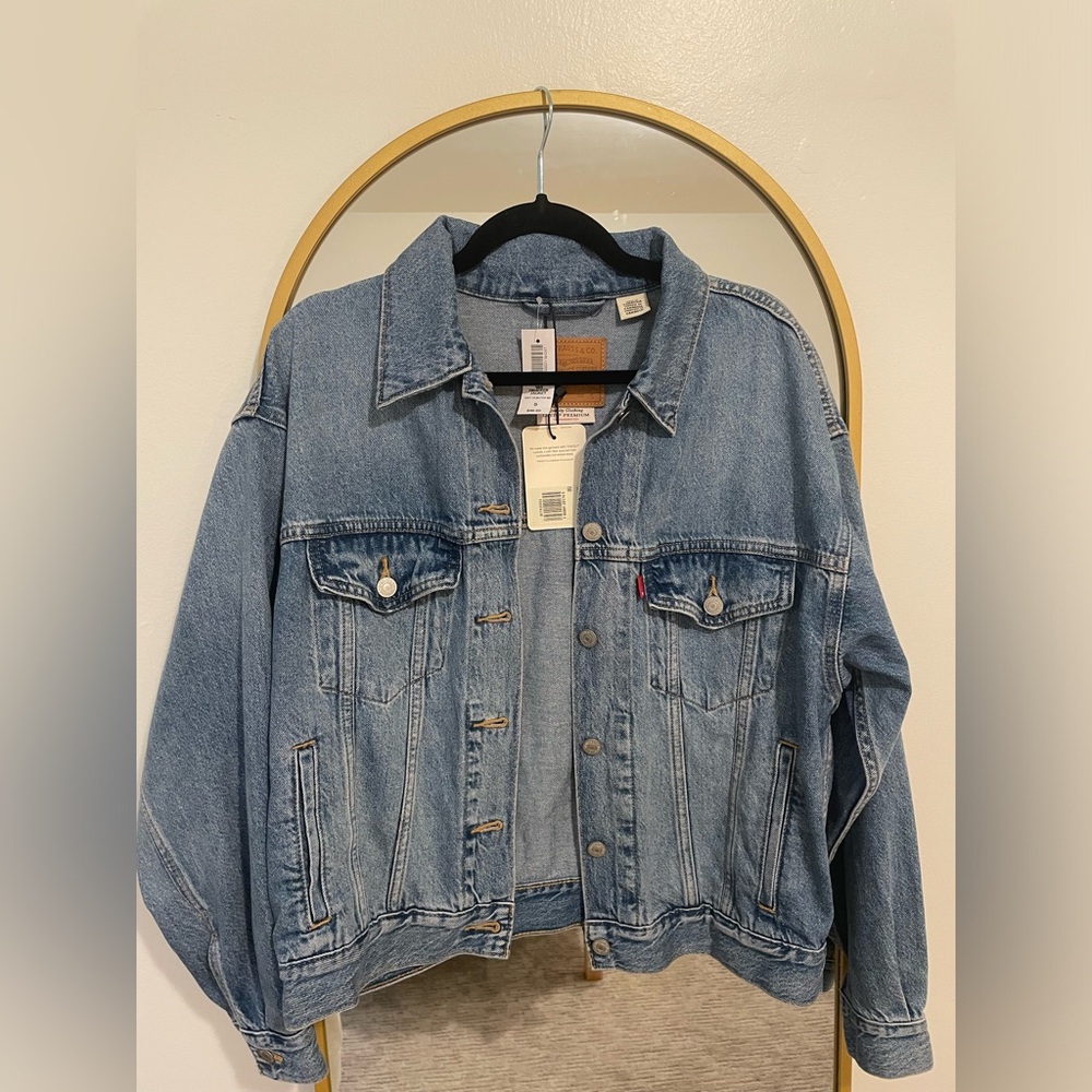 NEW Levi’s 90s trucker jacket